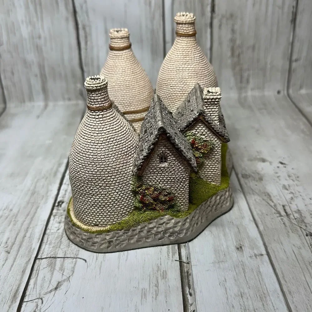 David Winter Cottages‎ The Midlands Collection The Bottle Kilns 1987
